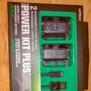 [SOLD] Xbox one rechargeable battery pack